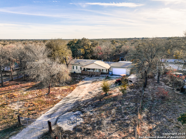 Listing photo id 16 for 24203 Hickory Pass