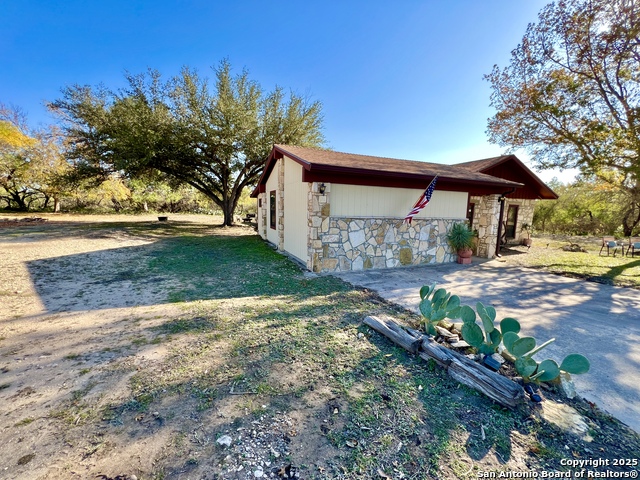 Image 2 of 56 For 59 La Motte  