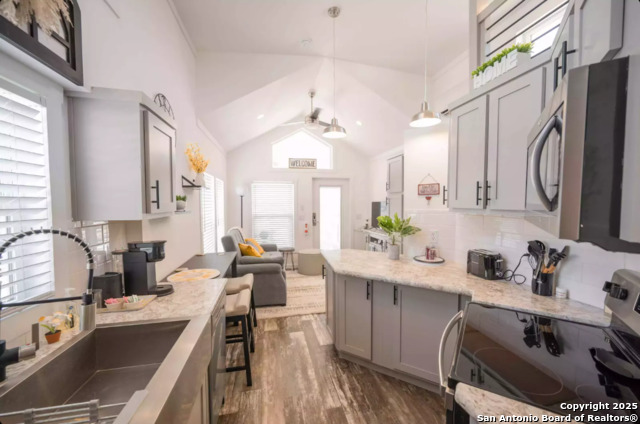 Image 11 of 29 For 5386 Ranch Road 1376 #114