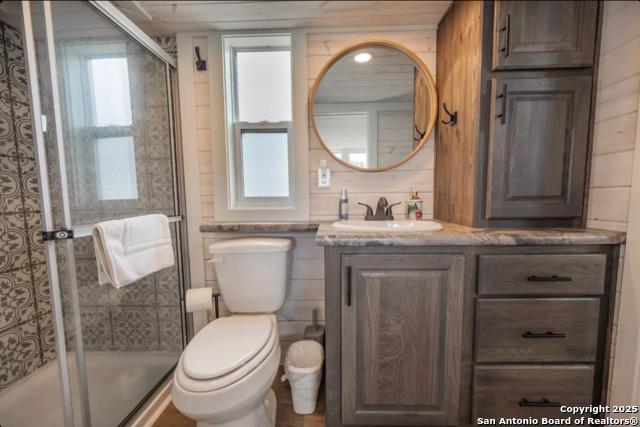 Image 15 of 31 For 5386 Ranch Road 1376 #193