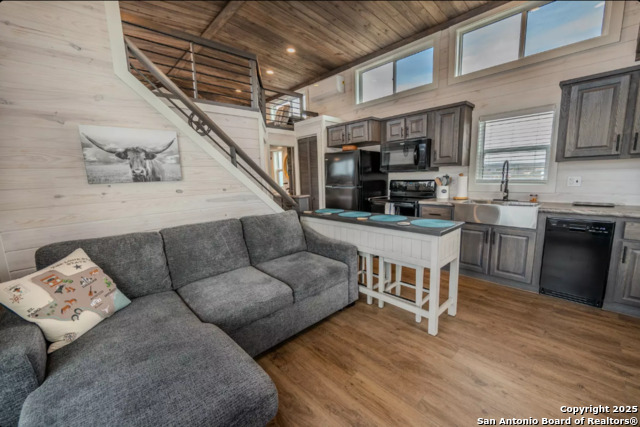 Image 5 of 31 For 5386 Ranch Road 1376 #193