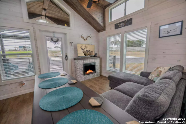 Image 6 of 31 For 5386 Ranch Road 1376 #193