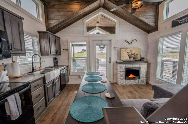 Image 7 of 31 For 5386 Ranch Road 1376 #193