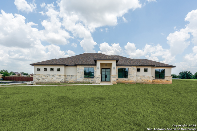 Details for 108 Abrego Trail Dr, Floresville, TX 78114