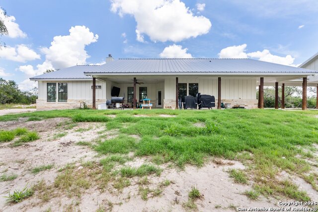 Listing photo id 1 for 122 County Road 380