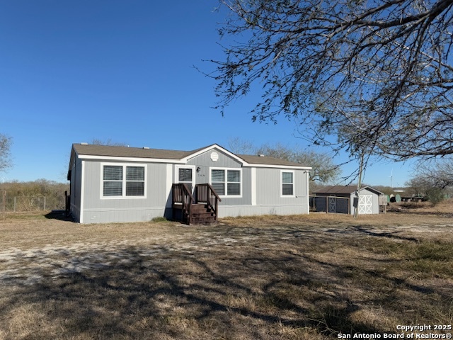 Listing photo id 15 for 21636 County Road 798