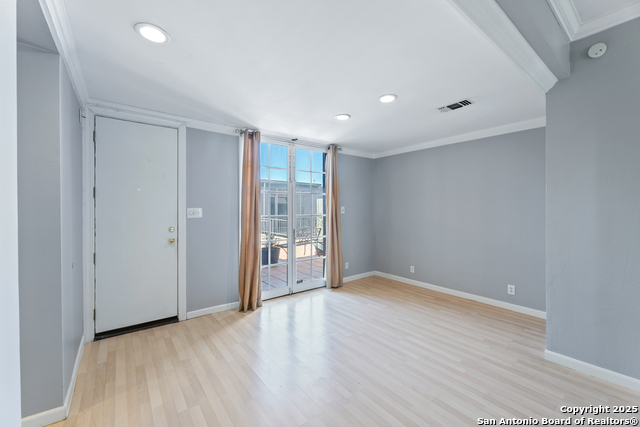 Listing photo id 1 for 7711 Broadway  20b