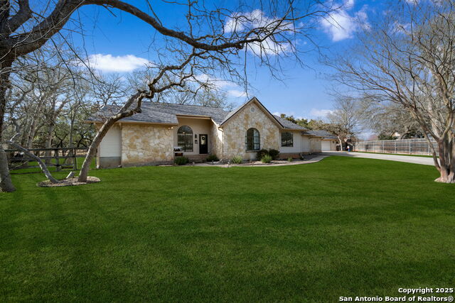 Listing photo id 2 for 106 Quail Ct