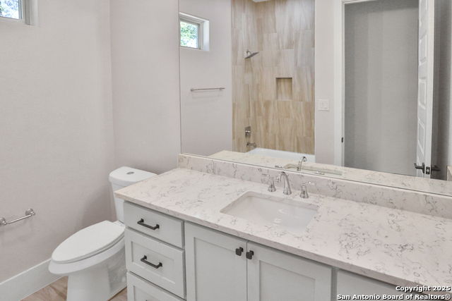 Listing photo id 20 for 196 Crescent Ridge