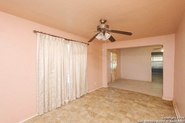 Listing photo id 11 for 602 San Ignacio S