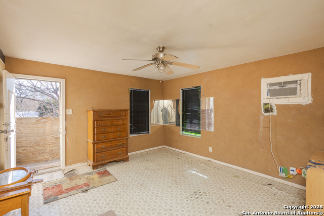 Listing photo id 20 for 602 San Ignacio S