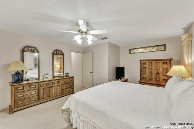 Listing photo id 15 for 1909 Lance Cir