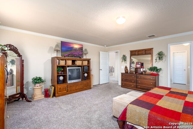 Listing photo id 9 for 10431 Rosewood Crk