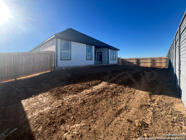 Listing photo id 27 for 10104 Peppercorn Pl.