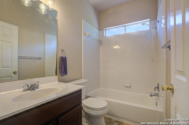 Listing photo id 21 for 4806 Farber Dl