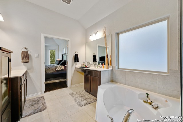 Listing photo id 17 for 27915 Dana Creek Drive