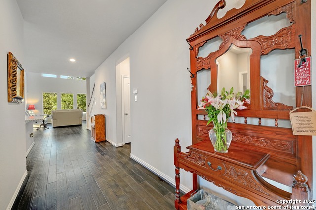 Listing photo id 2 for 27915 Dana Creek Drive