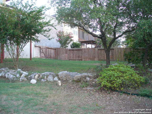 Listing photo id 21 for 21515 Beaver Brook