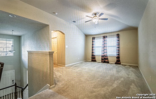 Listing photo id 9 for 4114 Maiden Way