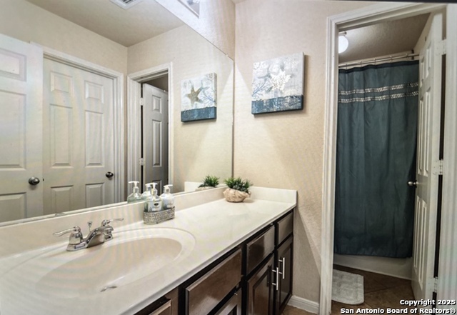 Listing photo id 15 for 4114 Maiden Way