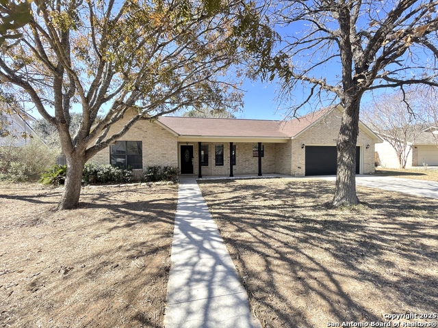 Details for 107 Weese Ln, Pleasanton, TX 78064