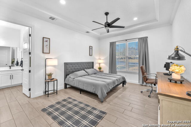 Listing photo id 24 for 11260 Beverly Hills