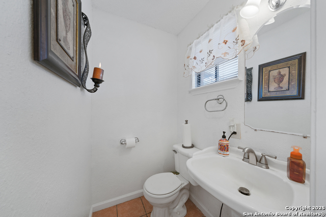 Listing photo id 13 for 4515 Pecan Grove