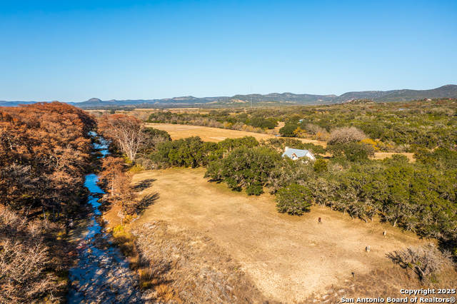 Details for 950 River Rd, Utopia, TX 78884