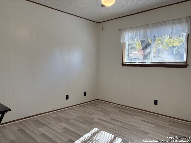 Image 12 of 19 For 13503 Scarsdale St