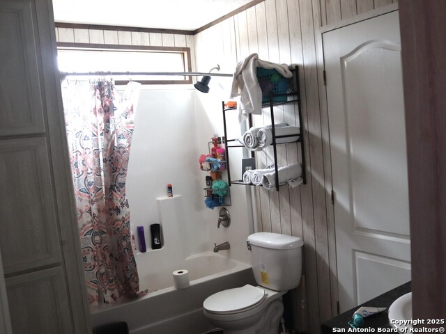 Listing photo id 11 for 934 County Road 7711