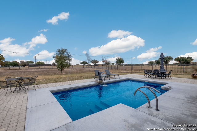 Listing photo id 12 for 1143 County Road 4516