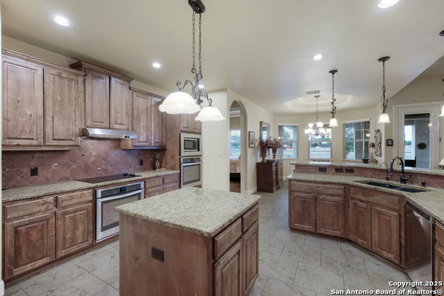 Listing photo id 3 for 1143 County Road 4516