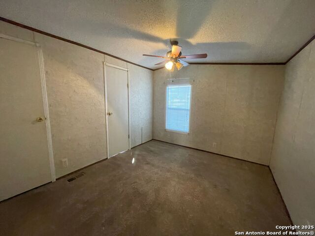 Listing photo id 4 for 16240 San Pedro  49