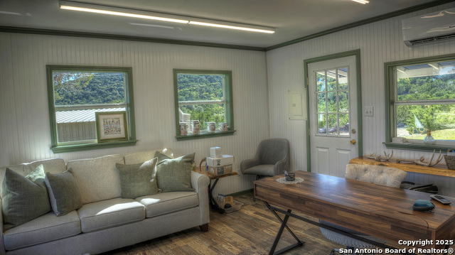 Image 11 of 50 For 2027 Walter White Ranch Road