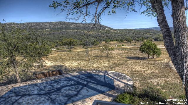 Image 42 of 50 For 2027 Walter White Ranch Road