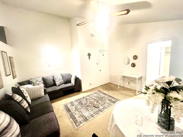 Listing photo id 25 for 12339 Capeswood St