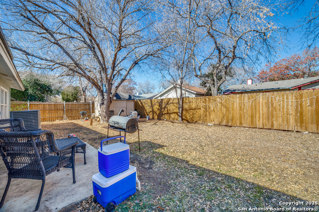 Listing photo id 15 for 9131 Valley Ridge