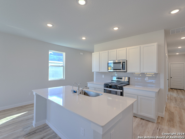 Image 11 of 26 For 9954 Forestier Green