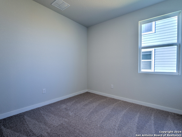 Image 14 of 26 For 9954 Forestier Green