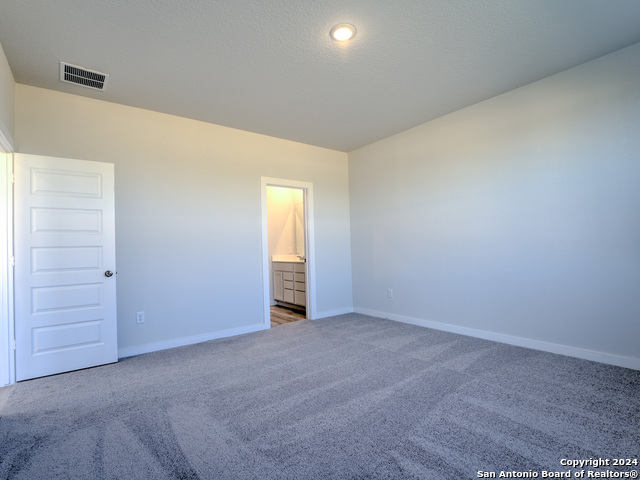 Image 20 of 26 For 9954 Forestier Green