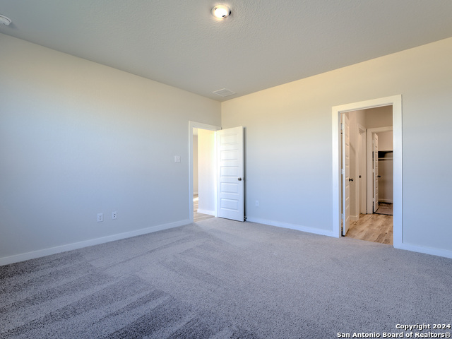 Image 21 of 26 For 9954 Forestier Green