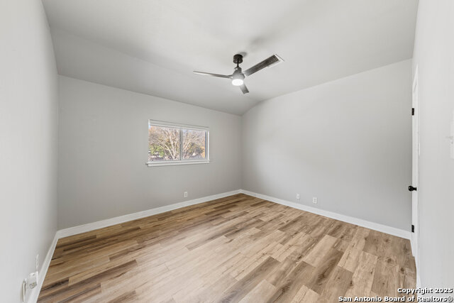 Listing photo id 27 for 1524 Juniper Ln