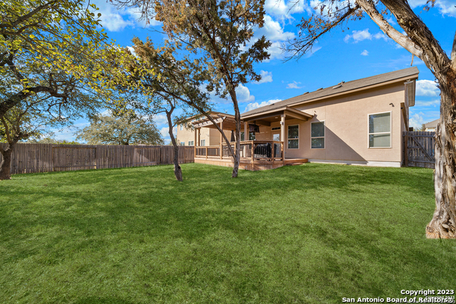 Listing photo id 24 for 1408 Tanager Ct