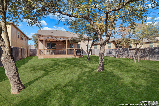 Listing photo id 25 for 1408 Tanager Ct