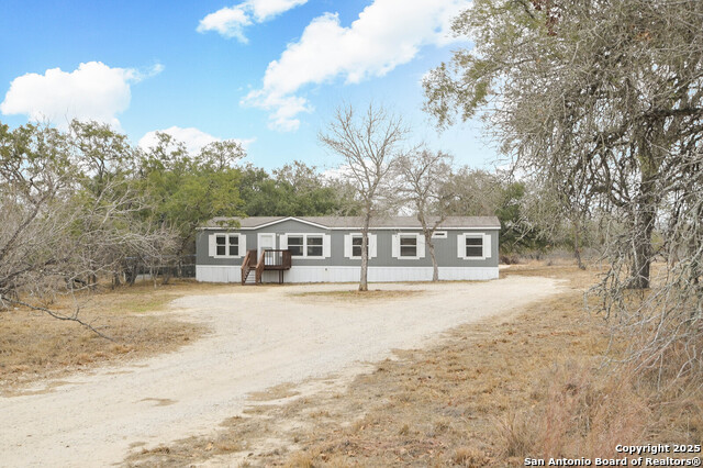 Listing photo id 0 for 163 County Road 7722