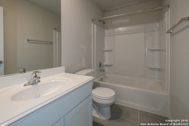 Listing photo id 8 for 21143 Jordans Ranch Way