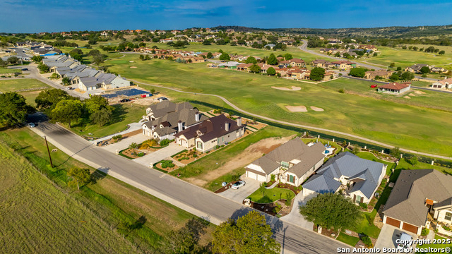 Listing photo id 6 for 3144 Pinnacle Club Dr