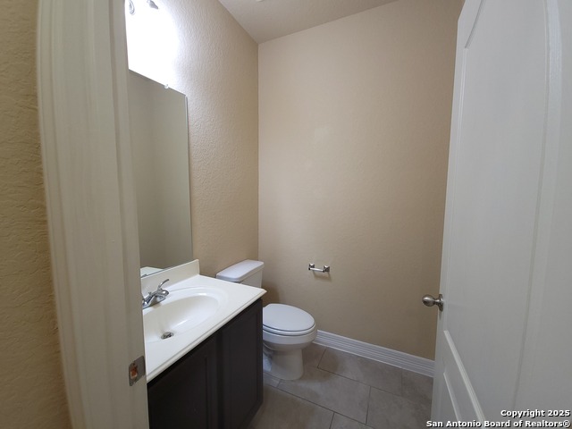 Listing photo id 10 for 1506 Bluewood Crst