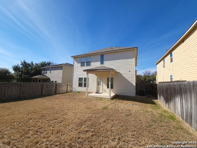 Listing photo id 25 for 1506 Bluewood Crst