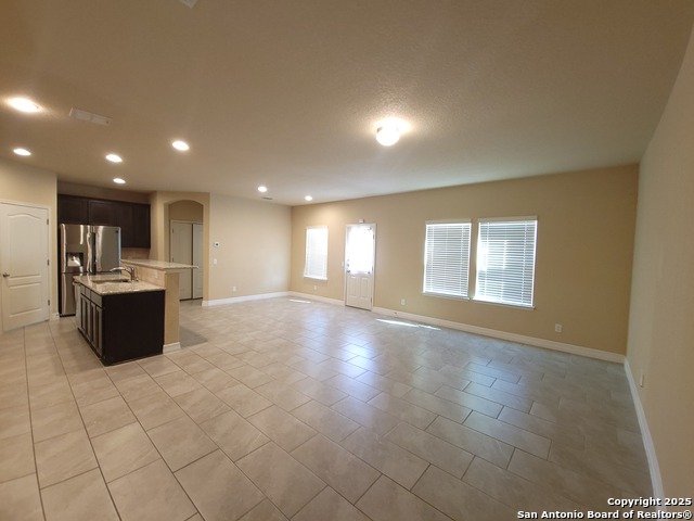 Listing photo id 2 for 1506 Bluewood Crst